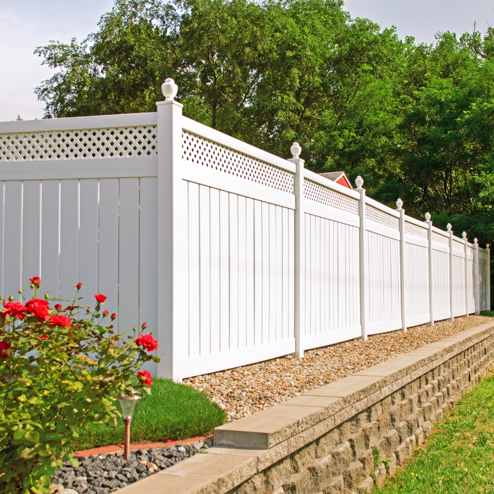 Professional fence painting in Tampa Bay